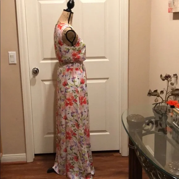 White floral print maxi Dress - Picture 3 of 5